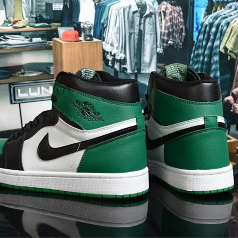 Nike Air Jordan 1 , green color negro