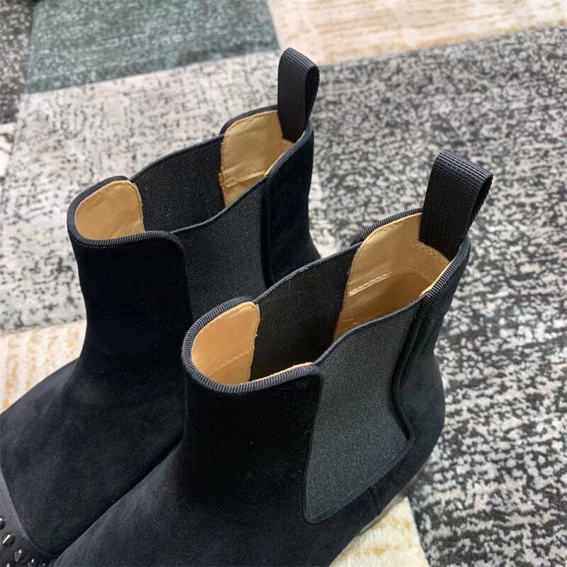 Fashion Black High Top Boots Rivets Shoes Suede Leather Low Heeled Gentry Dress Red Bottom Flats Men Spikes Women Casual Loafers