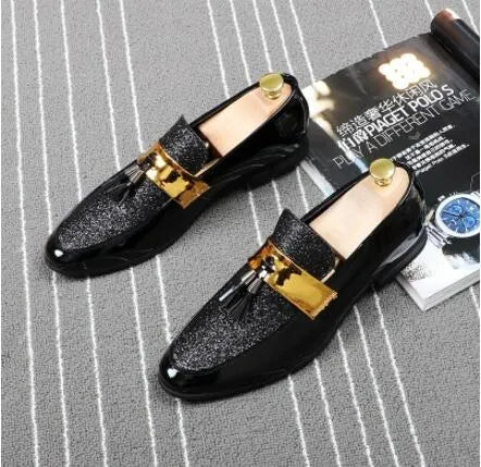 Fashion Casual Formal For Men Black Genuine Leather Tassel Men Wedding Shoes Gold Metallic Mens Studded Loafers AXX613